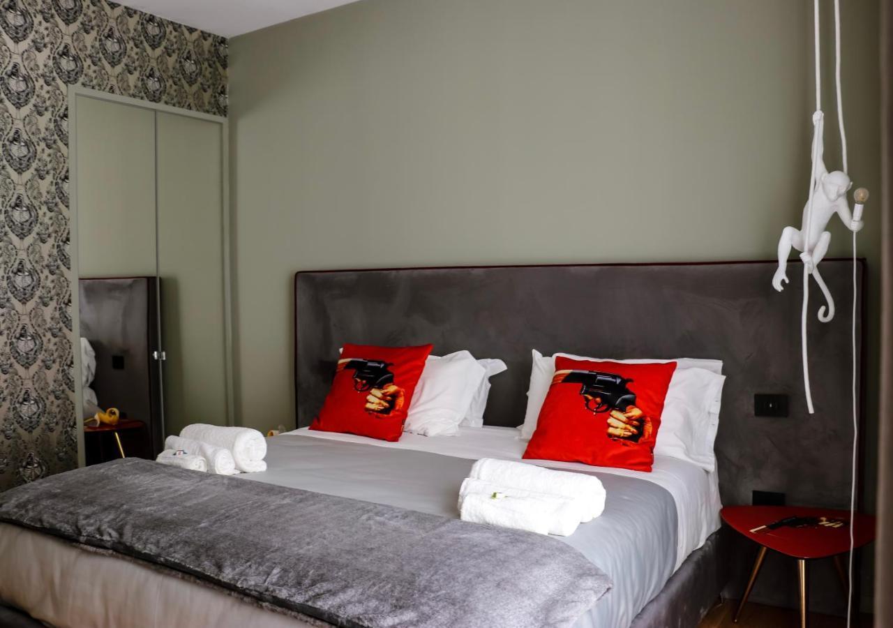 Aron Only Suites Bed And Breakfast Pescara Bagian luar foto