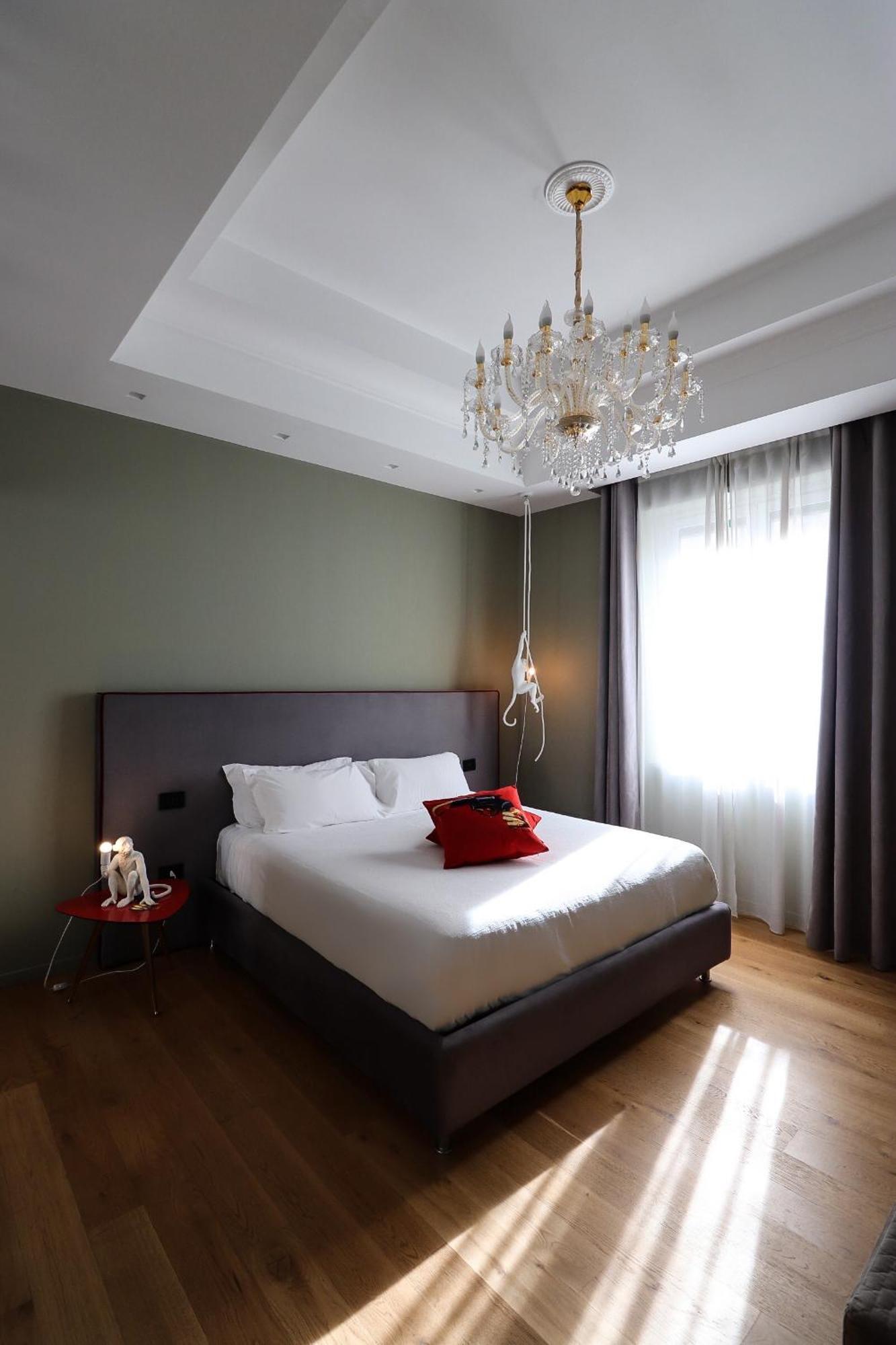 Aron Only Suites Bed And Breakfast Pescara Bagian luar foto